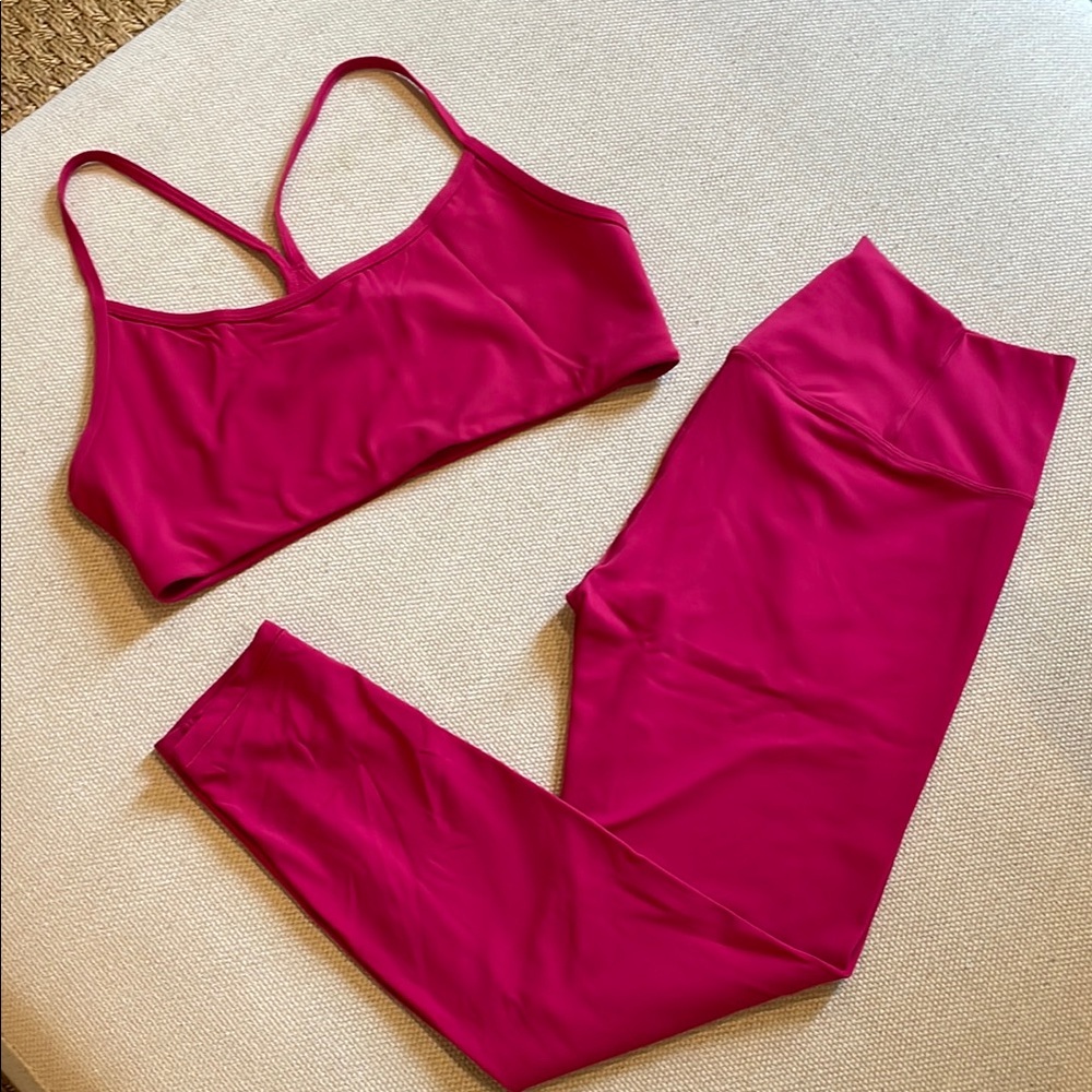 Vuori Pink AllTheFeels Bra and Leggings